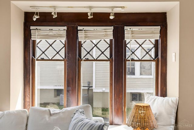 2711 Arbor Avenue, Cincinnati, OH 45209