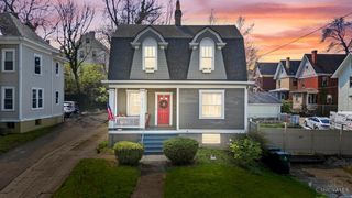 2711 Arbor Avenue, Cincinnati, OH 45209