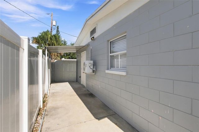 4606 BYERLE CIRCLE, Tampa, FL 33634