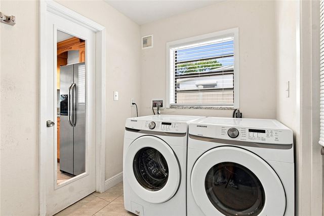 4606 BYERLE CIRCLE, Tampa, FL 33634