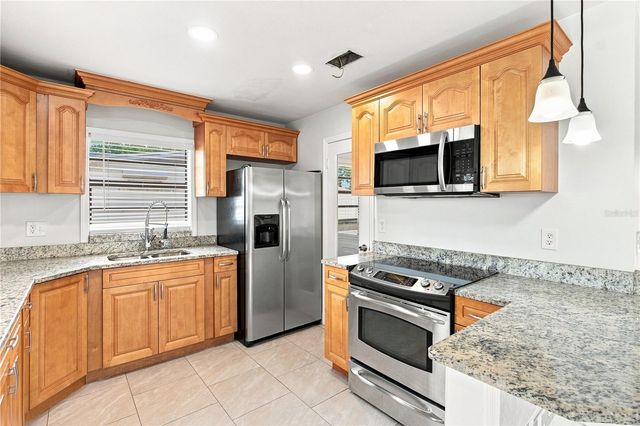 4606 BYERLE CIRCLE, Tampa, FL 33634