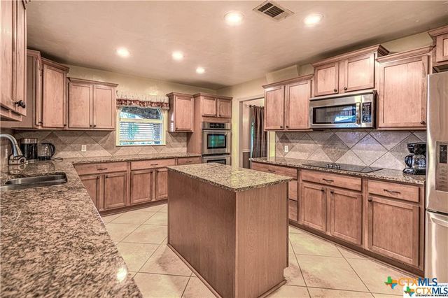 980 Thomas Arnold Road, Salado, TX 76571