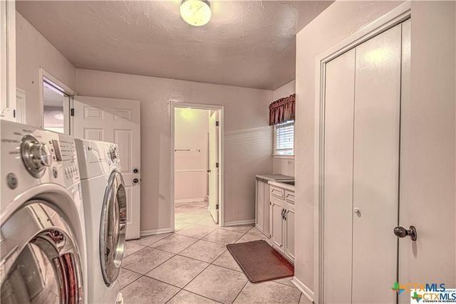980 Thomas Arnold Road, Salado, TX 76571
