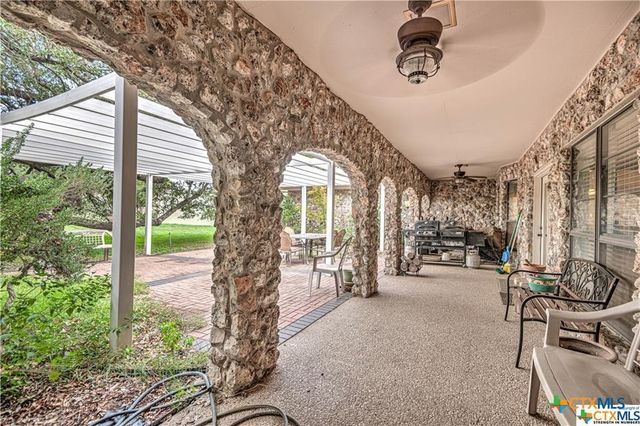980 Thomas Arnold Road, Salado, TX 76571
