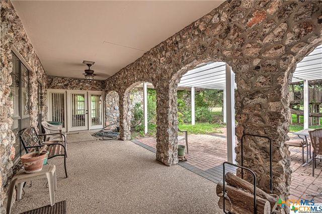 980 Thomas Arnold Road, Salado, TX 76571