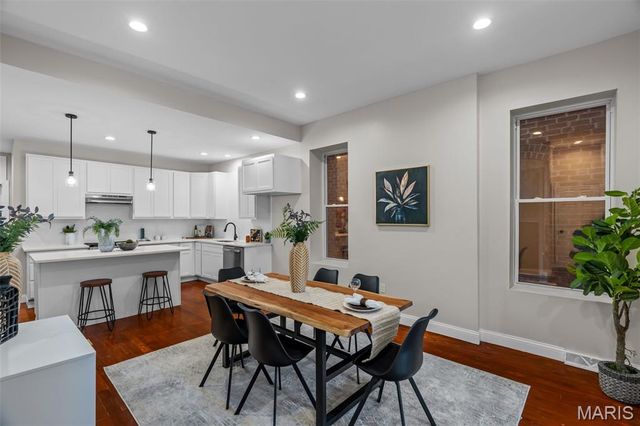 5343 Arsenal Street, St Louis, MO 63139