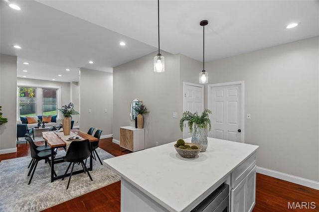 5343 Arsenal Street, St Louis, MO 63139