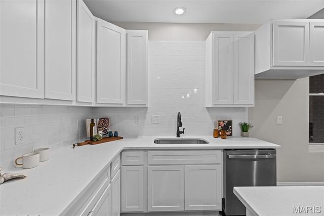 5343 Arsenal Street, St Louis, MO 63139