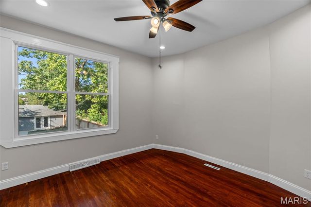 5343 Arsenal Street, St Louis, MO 63139