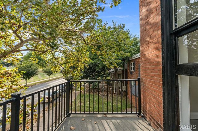 5343 Arsenal Street, St Louis, MO 63139