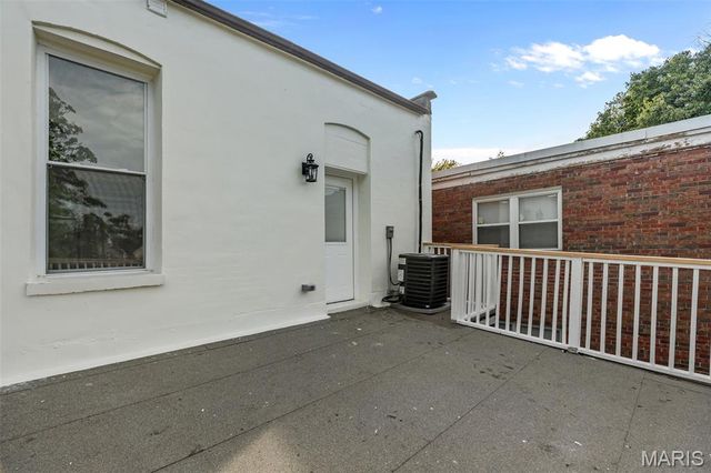 5343 Arsenal Street, St Louis, MO 63139