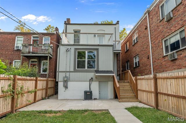 5343 Arsenal Street, St Louis, MO 63139