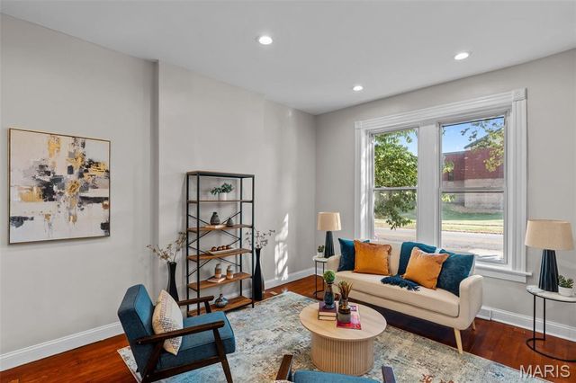 5343 Arsenal Street, St Louis, MO 63139