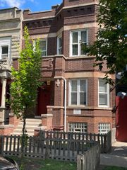 2720 W Flournoy Street, Chicago, IL 60612
