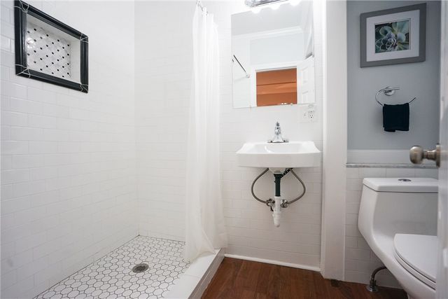 603 Thames Street 1, Newport, RI 02840