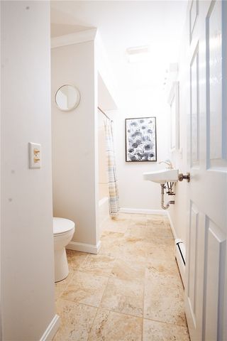 603 Thames Street 1, Newport, RI 02840