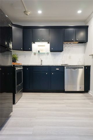 603 Thames Street 1, Newport, RI 02840