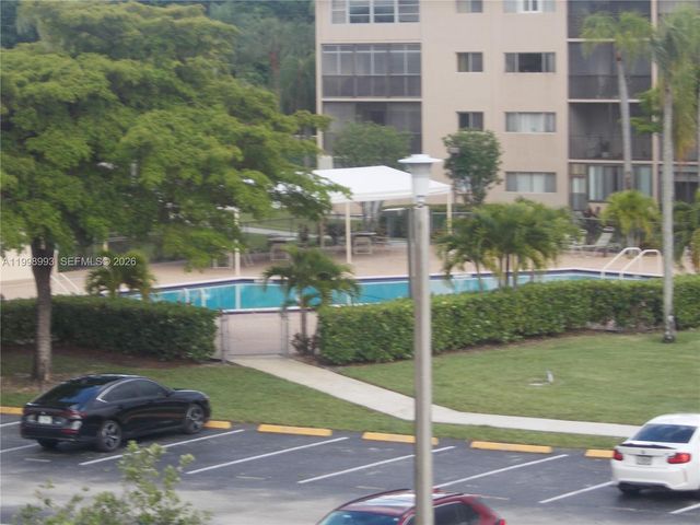 13001 SW 15th Ct 408T, Pembroke Pines, FL 33027