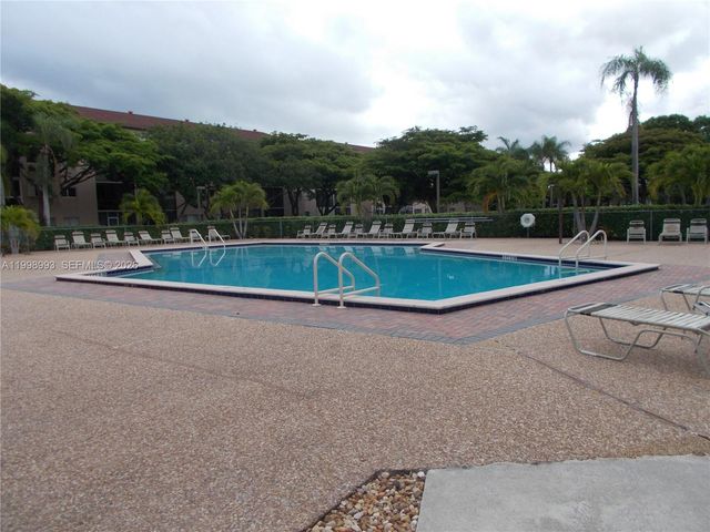 13001 SW 15th Ct 408T, Pembroke Pines, FL 33027