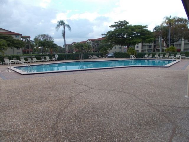 13001 SW 15th Ct 408T, Pembroke Pines, FL 33027