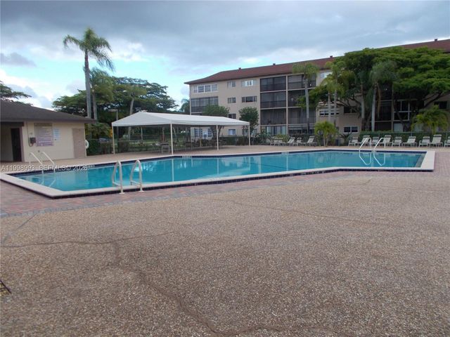 13001 SW 15th Ct 408T, Pembroke Pines, FL 33027