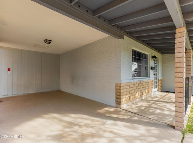 1056 W Farmdale Avenue, Mesa, AZ 85210