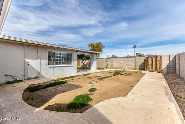 1056 W Farmdale Avenue, Mesa, AZ 85210