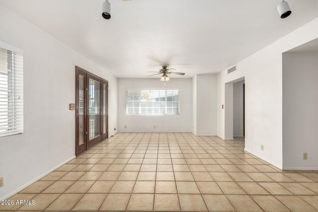 1056 W Farmdale Avenue, Mesa, AZ 85210