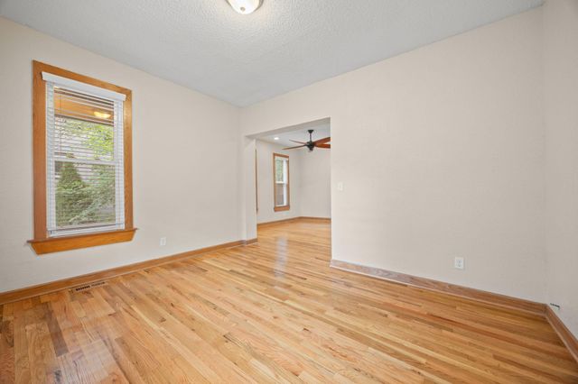 2927 Girard Avenue N, Minneapolis, MN 55411
