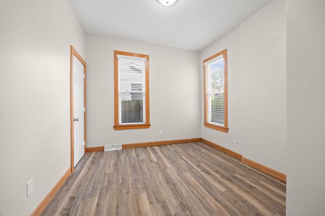 2927 Girard Avenue N, Minneapolis, MN 55411