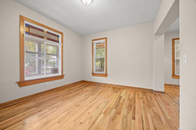 2927 Girard Avenue N, Minneapolis, MN 55411