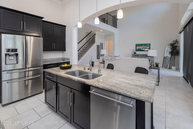 368 ST JOHNS FOREST Boulevard, St. Johns, FL 32259