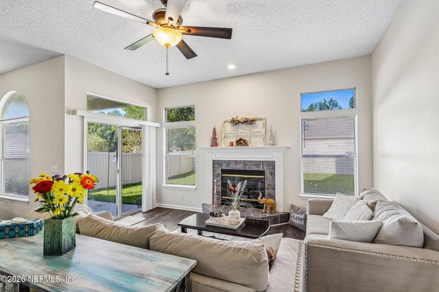 700 SCARLET VIEW Court, Orange Park, FL 32073