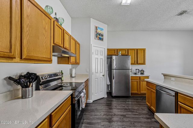 700 SCARLET VIEW Court, Orange Park, FL 32073
