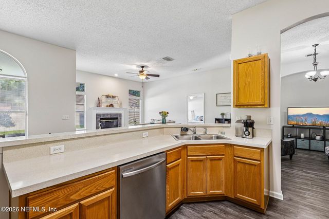 700 SCARLET VIEW Court, Orange Park, FL 32073