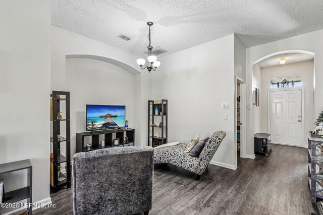 700 SCARLET VIEW Court, Orange Park, FL 32073