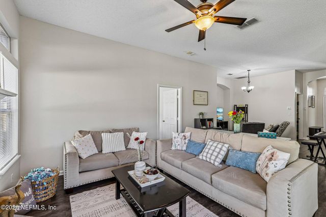 700 SCARLET VIEW Court, Orange Park, FL 32073
