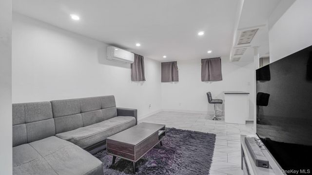 1659 Decatur Street, Ridgewood, NY 11385