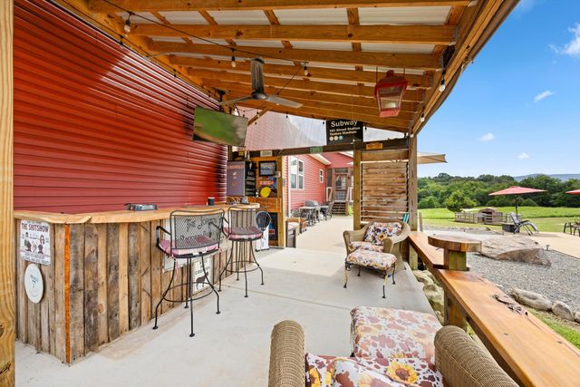 11869 E Valley Road, Dunlap, TN 37327