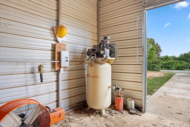 11869 E Valley Road, Dunlap, TN 37327