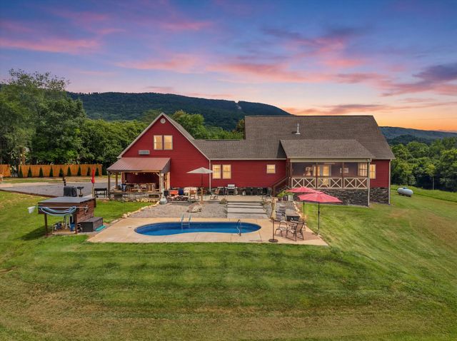 11869 E Valley Road, Dunlap, TN 37327