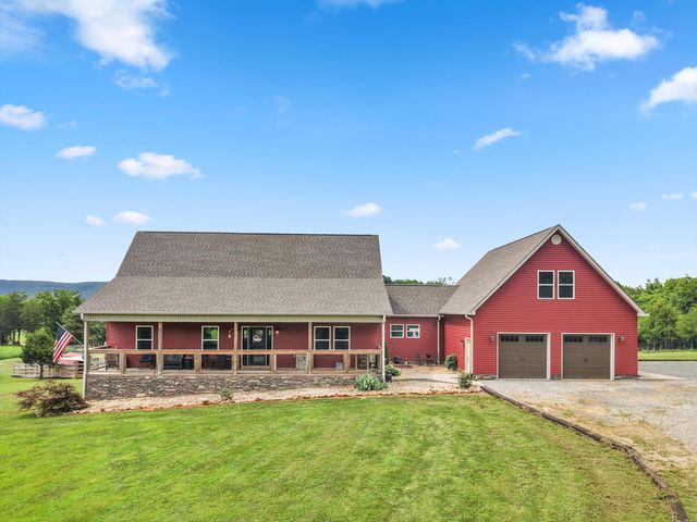 11869 E Valley Road, Dunlap, TN 37327