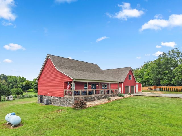 11869 E Valley Road, Dunlap, TN 37327