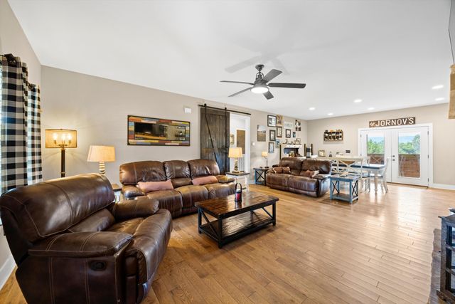 11869 E Valley Road, Dunlap, TN 37327