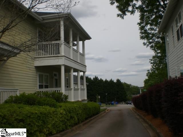 16-B Oakhurst Avenue, Greenville, SC 29609