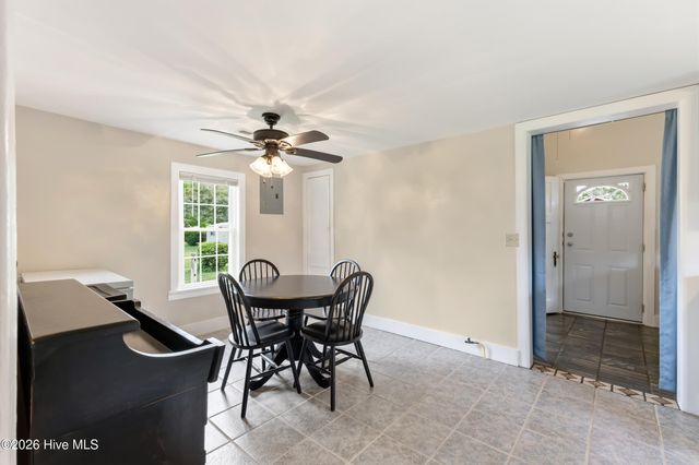 18791 Us Hwy 421, Willard, NC 28478