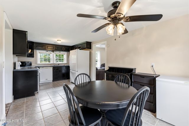 18791 Us Hwy 421, Willard, NC 28478