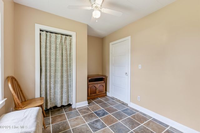 18791 Us Hwy 421, Willard, NC 28478