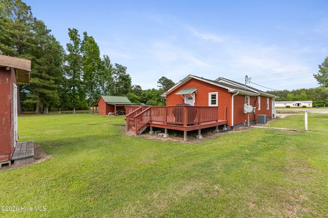 18791 Us Hwy 421, Willard, NC 28478