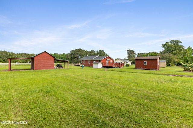 18791 Us Hwy 421, Willard, NC 28478